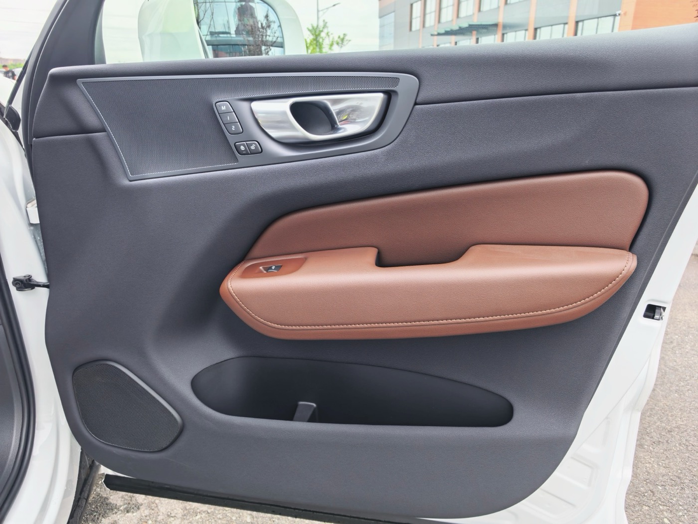 Volvo XC60 B5 AWD, фото 13