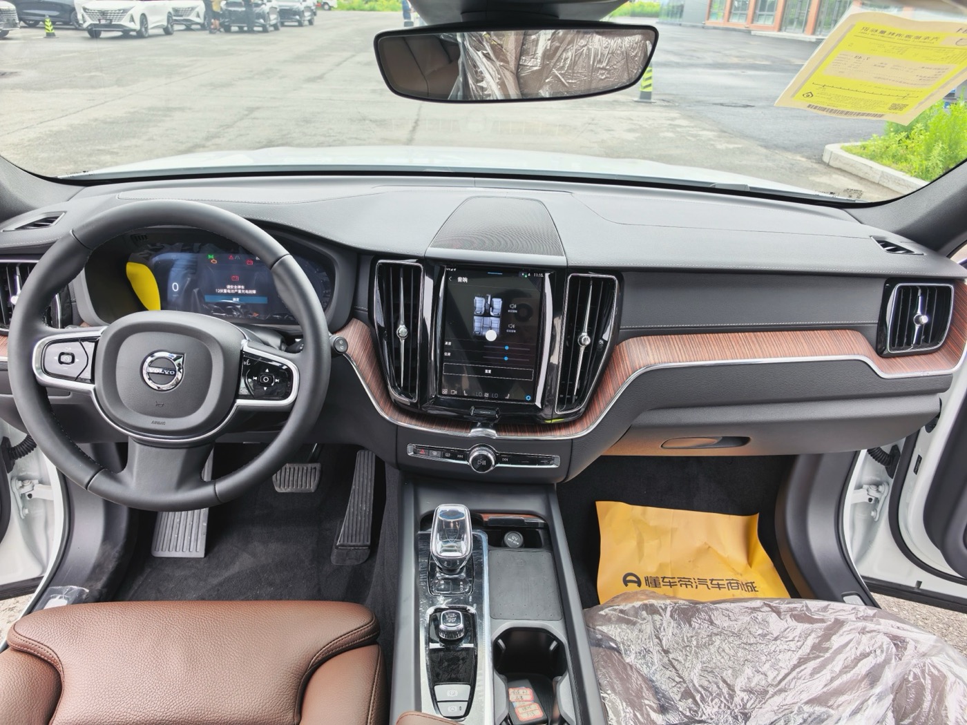 Volvo XC60 B5 AWD, фото 14